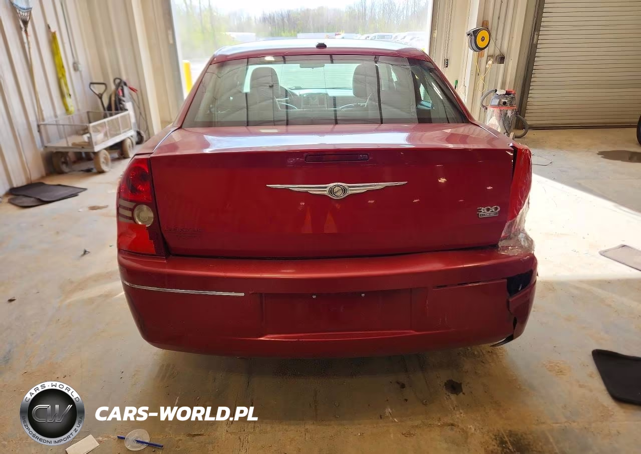 2010 Chrysler 300 Touring VIN:2C3CA5CV9AH326041 - 6