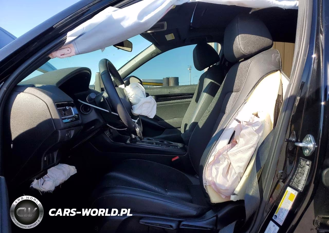 2025 Honda Civic Sport VIN:JHMFL4H80SX004206 - 7