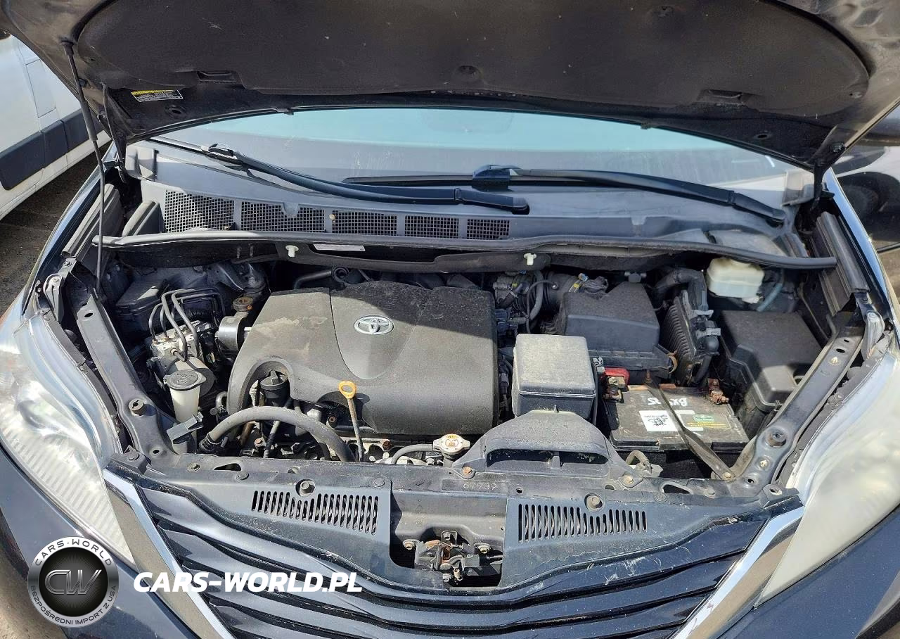 2017 Toyota Sienna Le VIN:5TDKZ3DCXHS816680 - 12