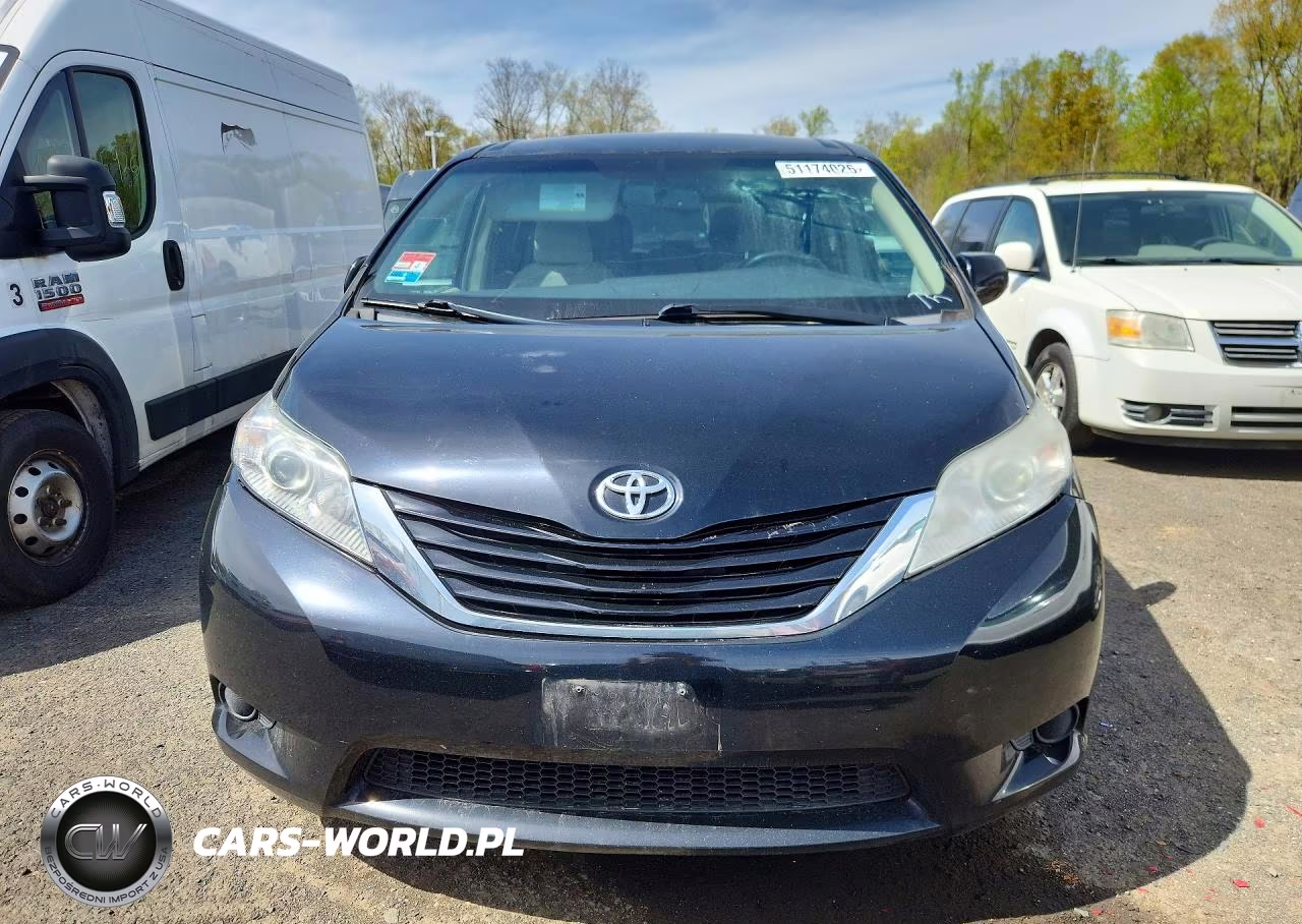 2017 Toyota Sienna Le VIN:5TDKZ3DCXHS816680 - 5