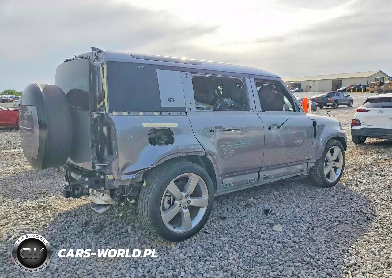 2024 Land Rover Defender 110 Se VIN:SALEPEFE2R2308332 - 3