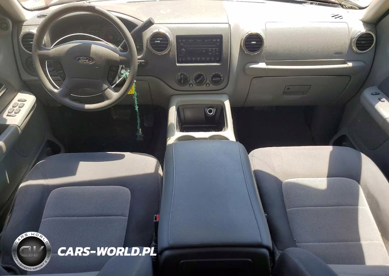 2004 Ford Expedition Xlt VIN:1FMPU15L24LB54396 - 8