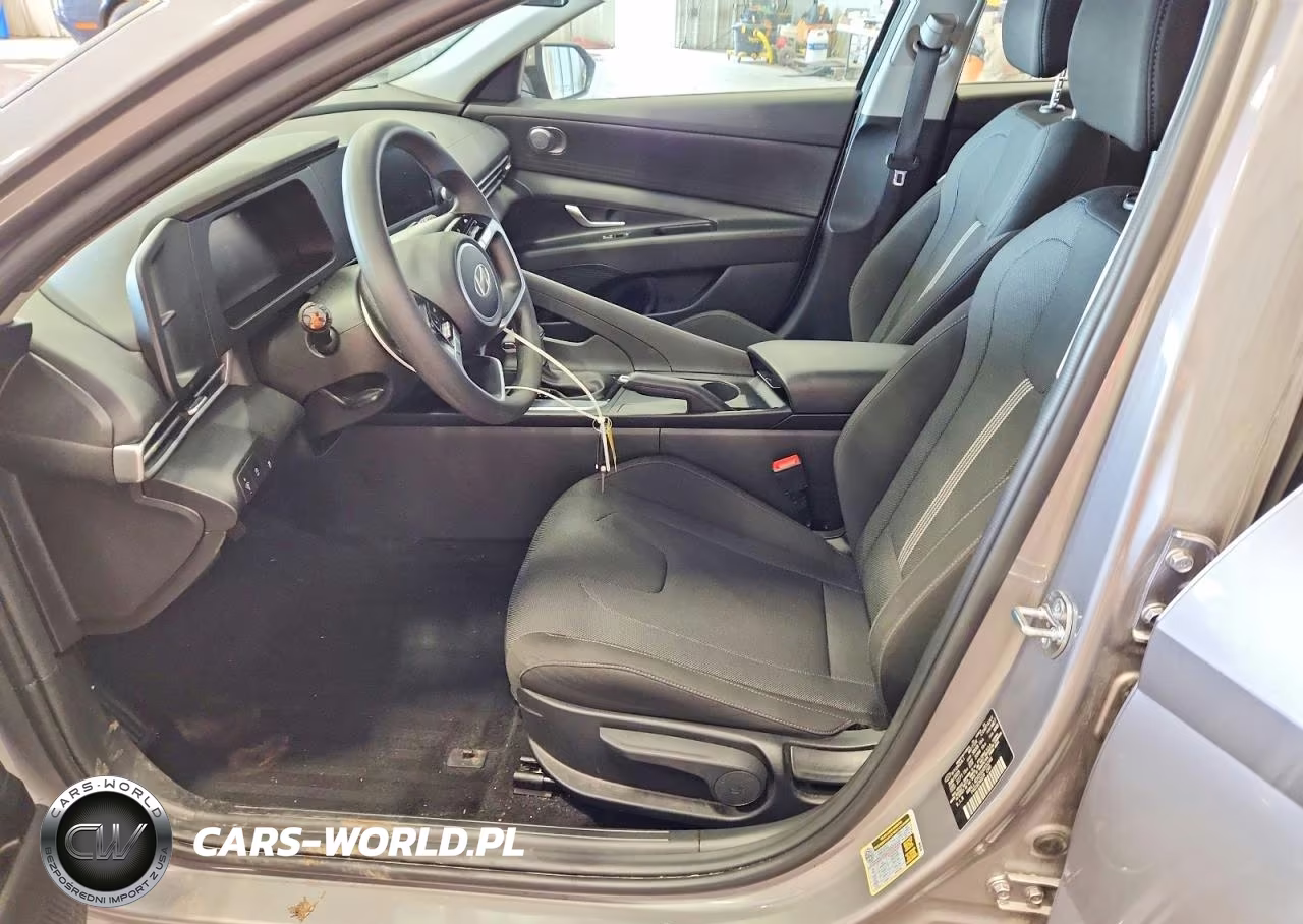 2025 Hyundai Elantra Se VIN:KMHLL4DG5SU055246 - 7