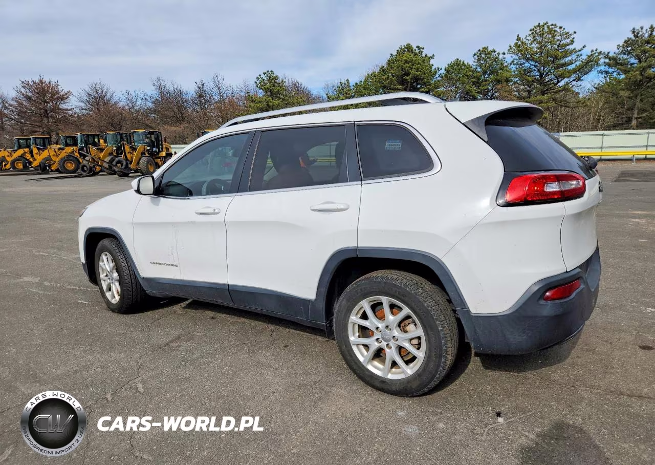 2016 Jeep Cherokee Latitude VIN:1C4PJLCB3GW126368 - 2