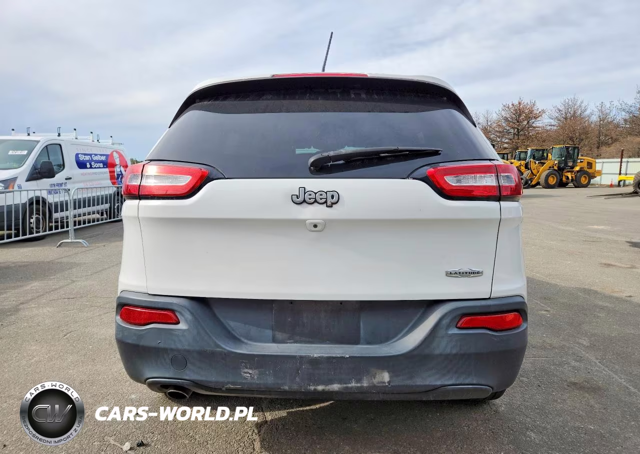 2016 Jeep Cherokee Latitude VIN:1C4PJLCB3GW126368 - 6