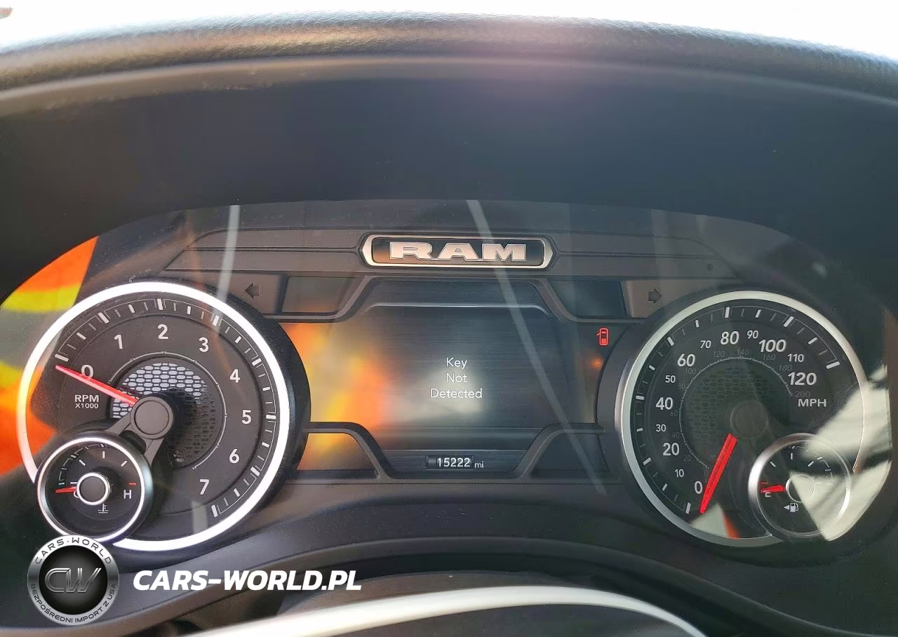 2025 Ram 1500 Tradesman VIN:1C6SRFGP4SN718460 - 9