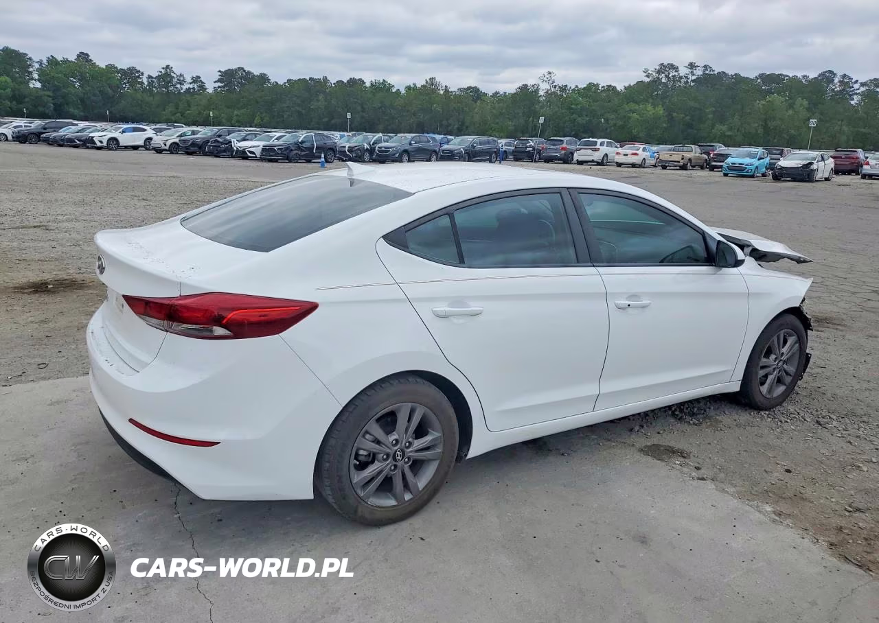 2018 Hyundai Elantra Value Edition VIN:5NPD84LF0JH250683 - 3