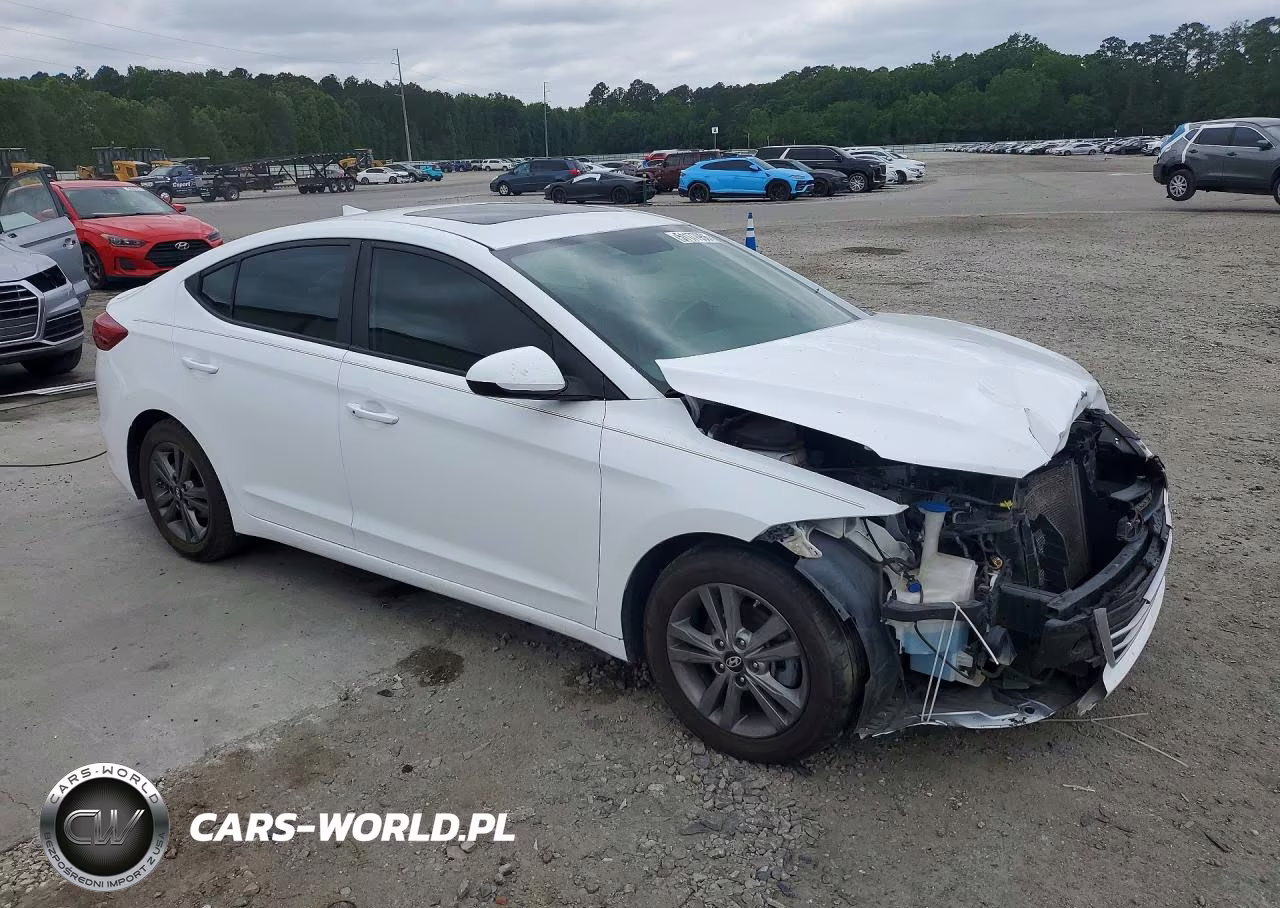 2018 Hyundai Elantra Value Edition VIN:5NPD84LF0JH250683 - 4
