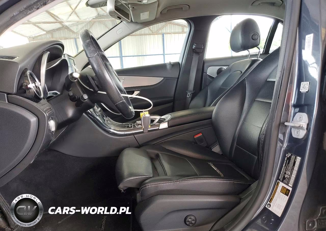 2015 Mercedes-Benz C 300 VIN:55SWF4JB4FU096191 - 7