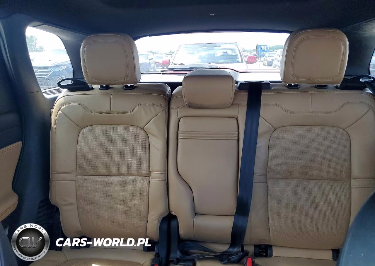 2020 Lincoln Corsair Reserve VIN:5LMCJ2DHXLUL13374 - 10