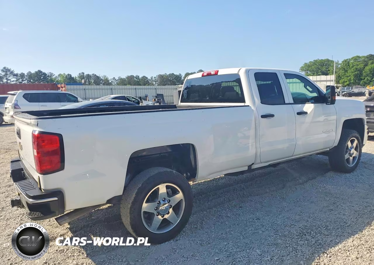 2019 Chevrolet Silverado C2500 Heavy Duty VIN:2GC2CREG2K1168997 - 3