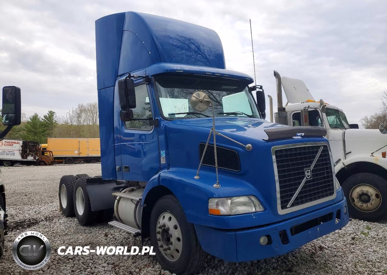 2011 Volvo Vnm Semi Truck