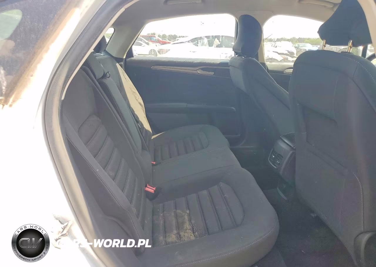 2019 Ford Fusion Se VIN:3FA6P0LU1KR124792 - 10