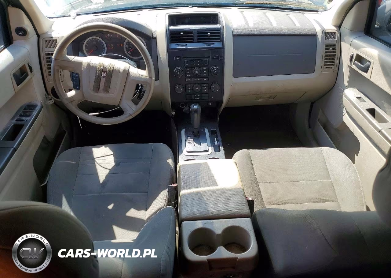 2012 Ford Escape Xls VIN:1FMCU0C76CKA23975 - 8