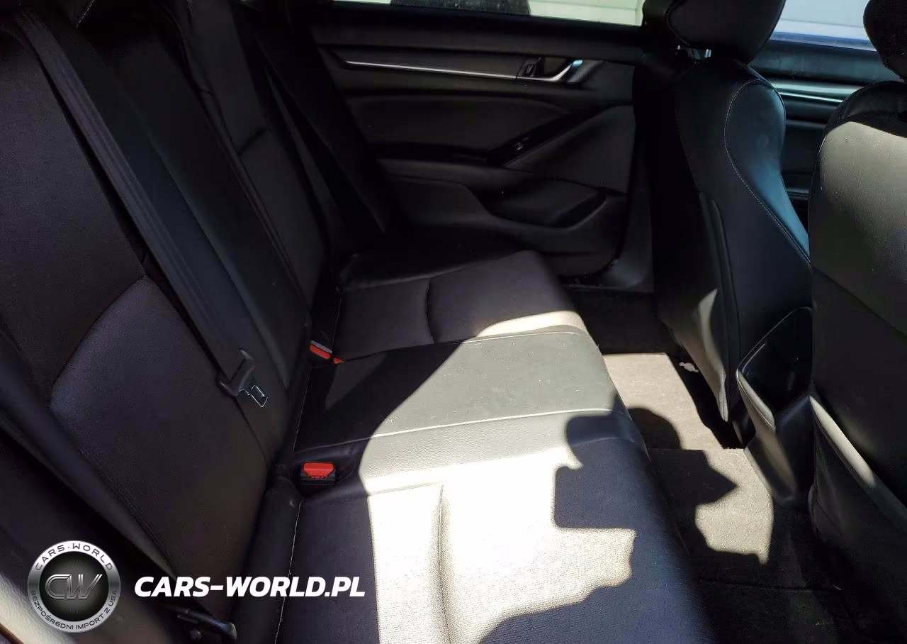 2018 Honda Accord Sport VIN:1HGCV1F35JA218941 - 10