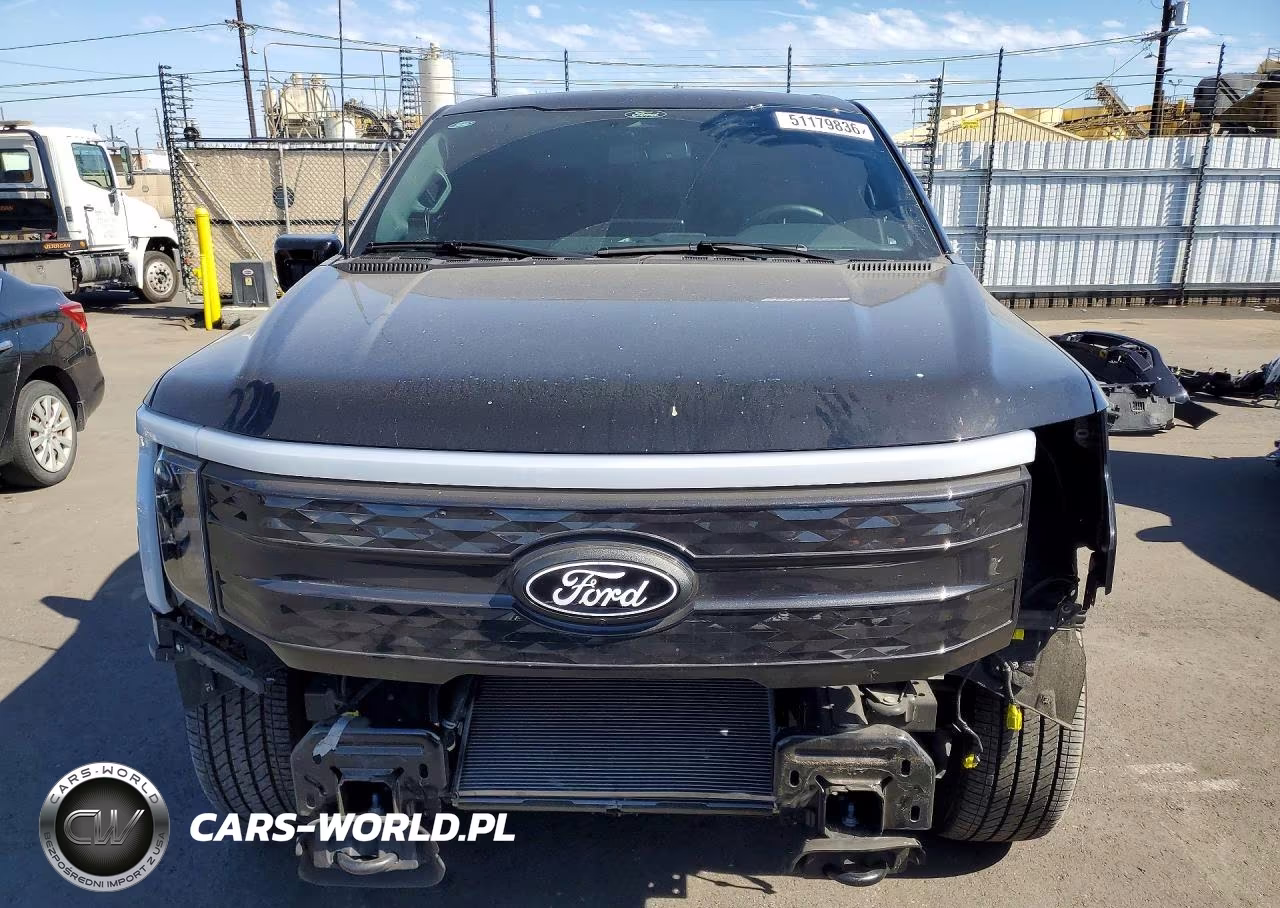 2025 Ford F150 Lightning Platinum VIN:1FT6W7L74SWG22725 - 5
