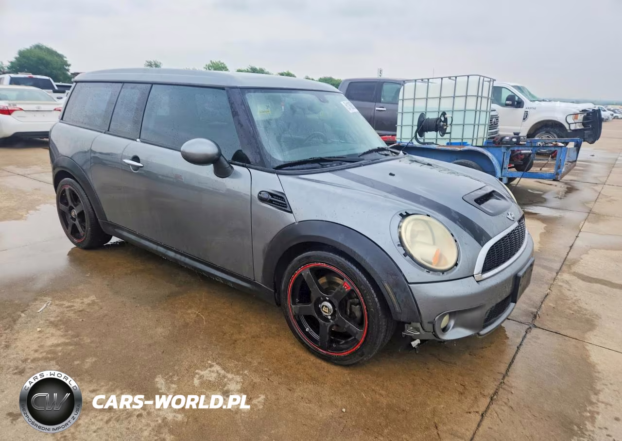 2009 Mini Cooper S Clubman VIN:WMWMM33579TP91585 - 4