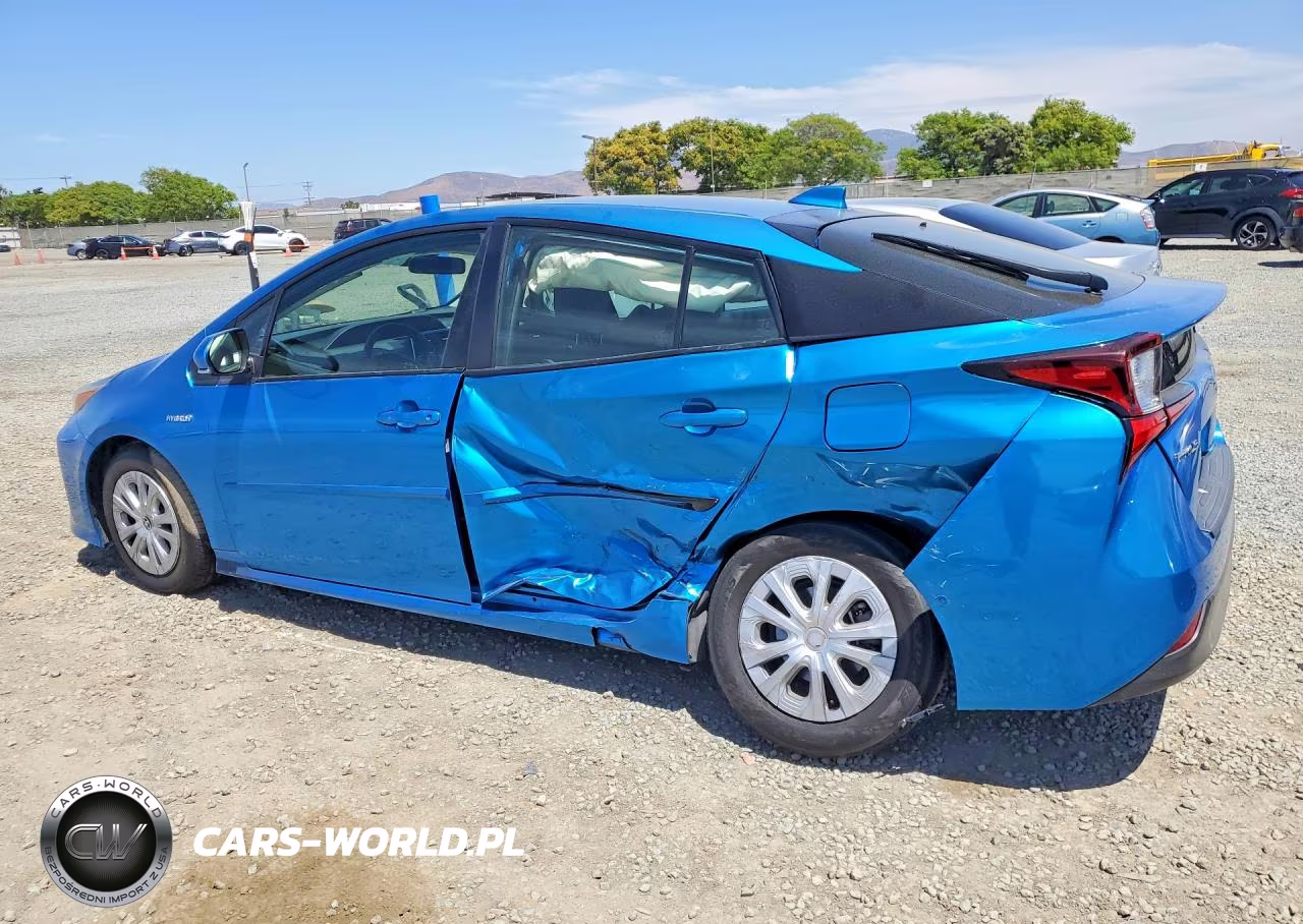 2022 Toyota Prius Four Touring VIN:JTDKAMFU2N3156554 - 2