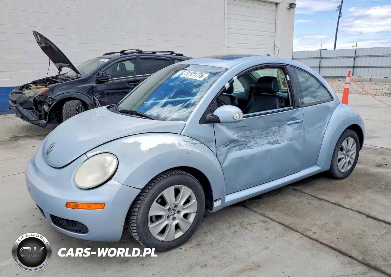 2009 Volkswagen New Beetle S