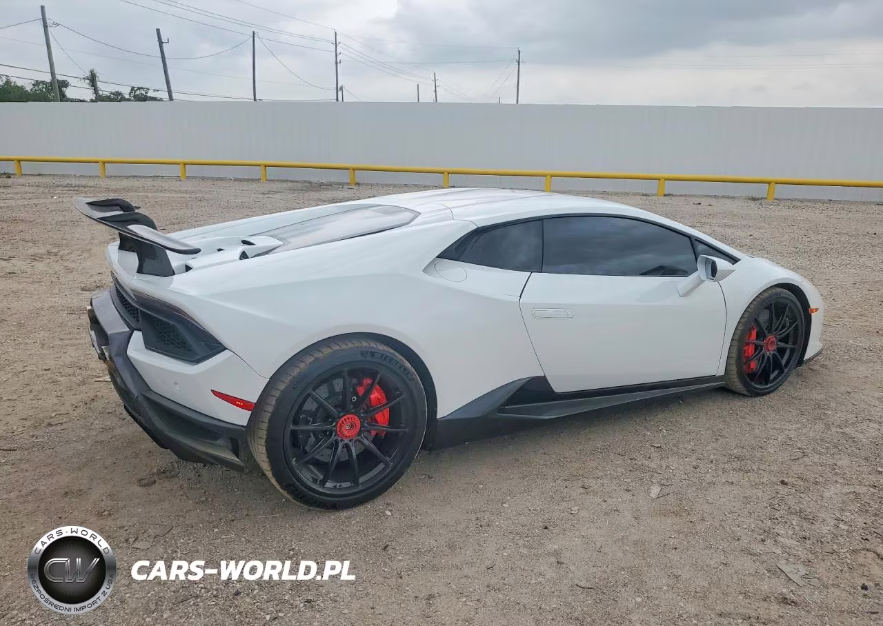 2018 Lamborghini Huracan Performante VIN:ZHWUD4ZF7JLA11091 - 3