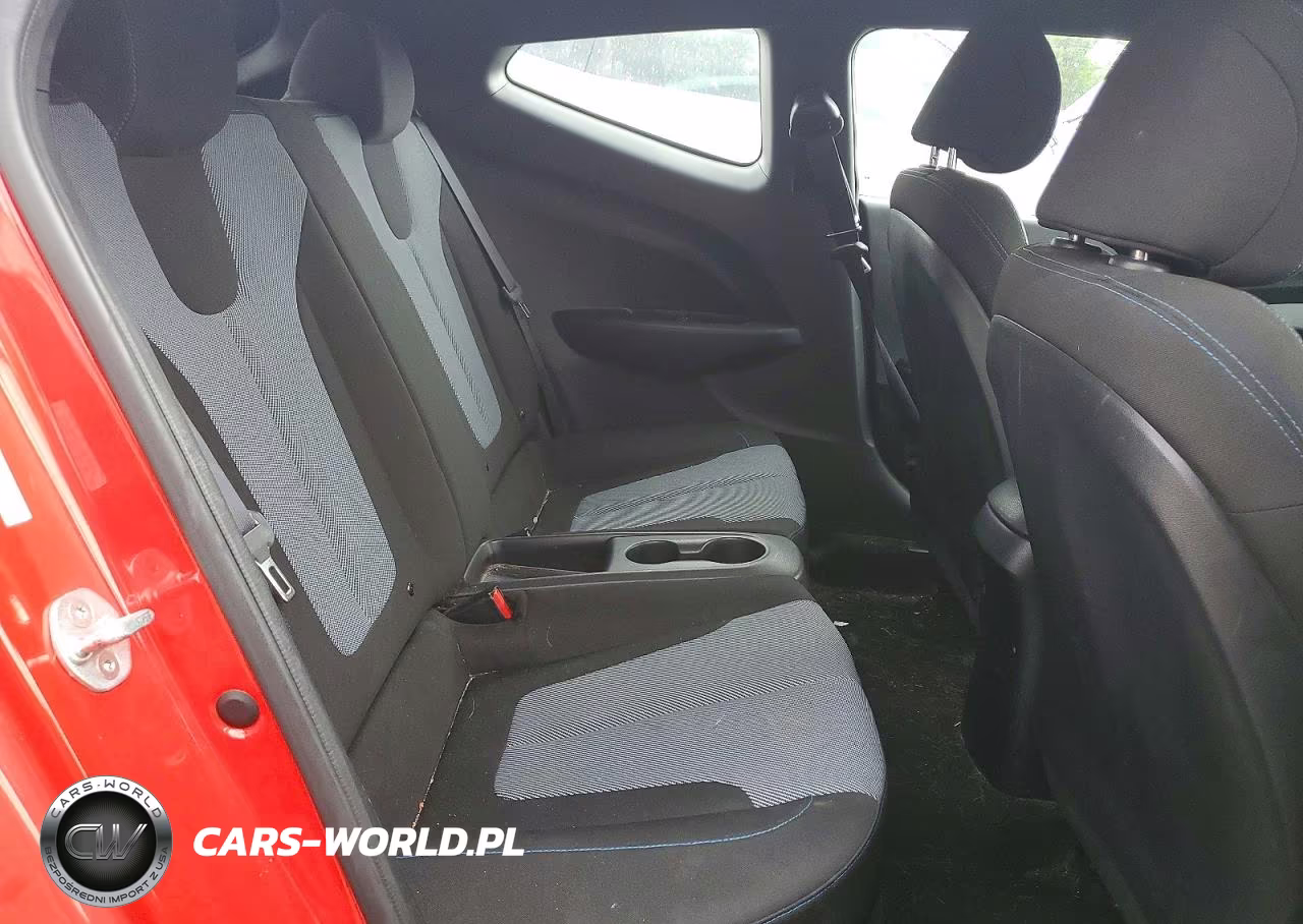 2019 Hyundai Veloster 2.0L VIN:KMHTG6AF7KU018355 - 10