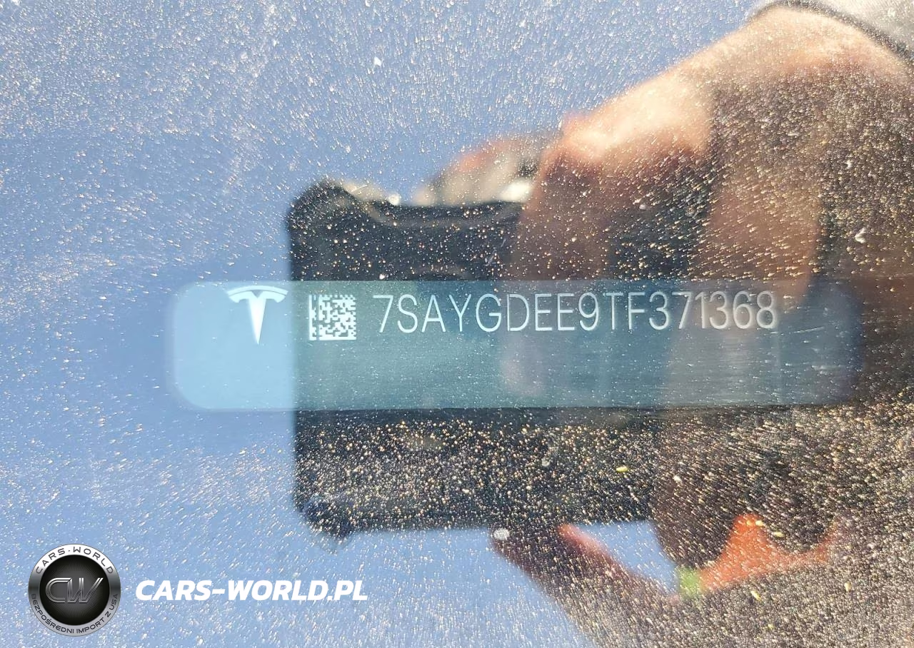2026 Tesla Model Y VIN:7SAYGDEE9TF371368 - 13