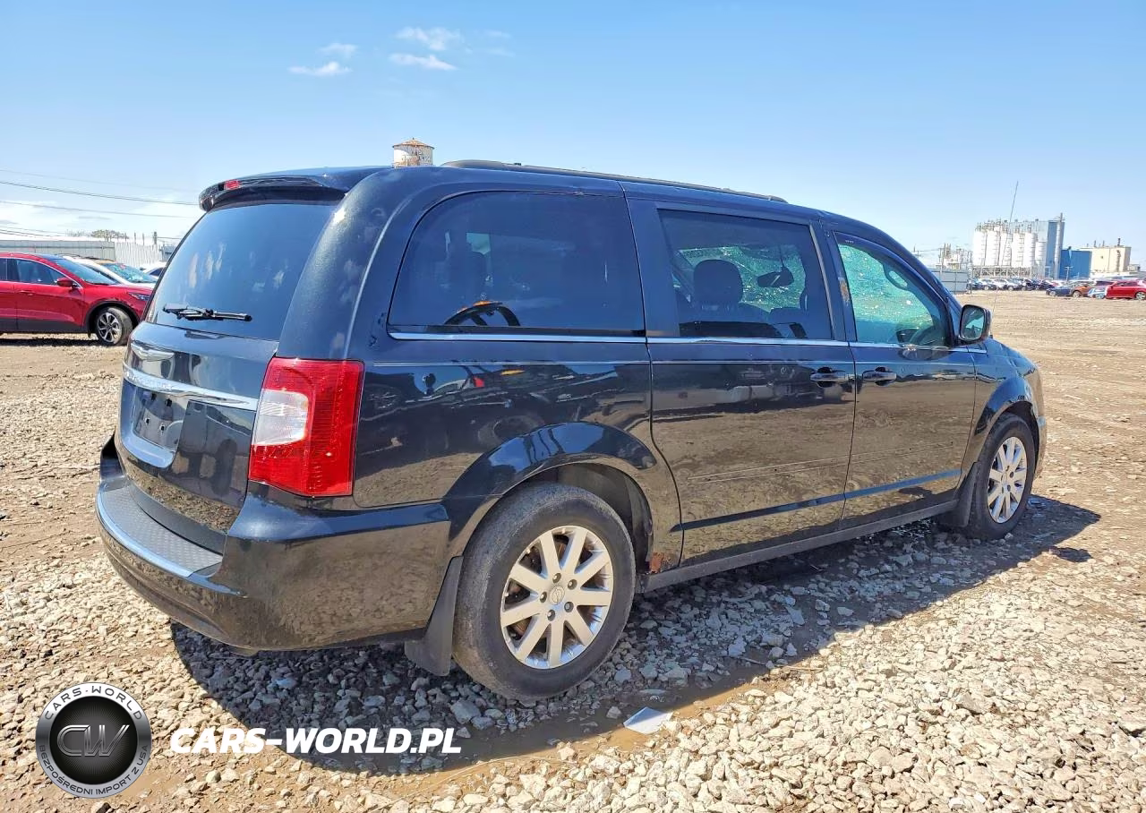 2013 Chrysler Town & Country Touring VIN:2C4RC1BG4DR802173 - 3