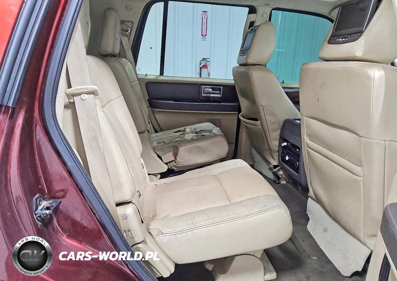 2015 Lincoln Townhouse Navigator VIN:5LMJJ2JT5FEJ10410 - 11