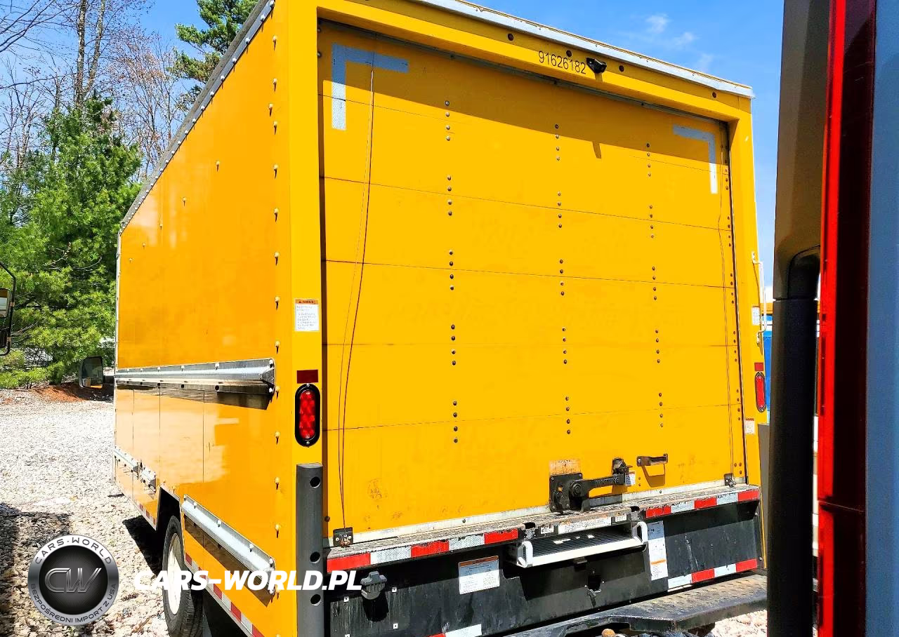 2022 GMC Savana Cut - Box Truck VIN:7GZ37TC73NN006813 - 6