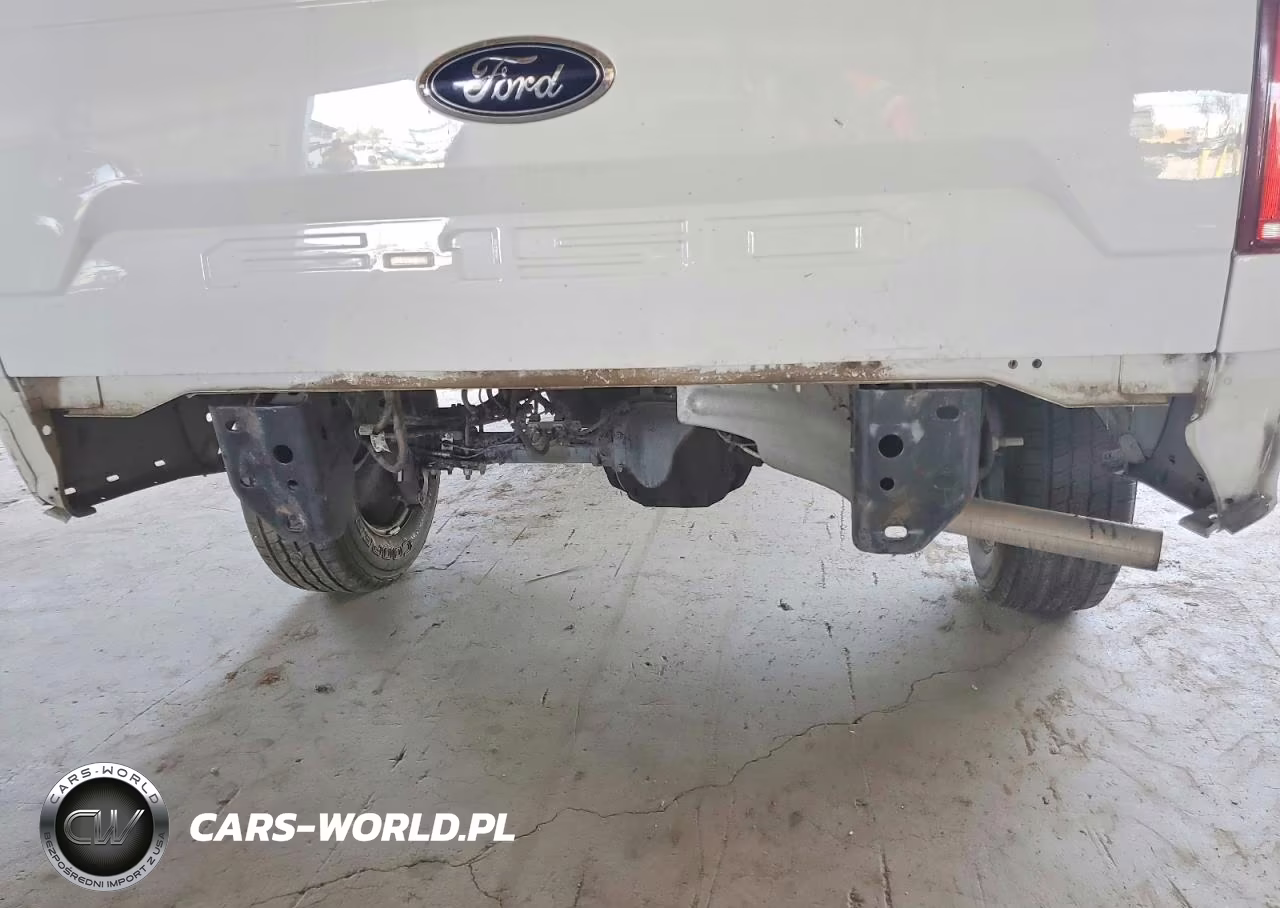 2019 Ford F150 VIN:1FTMF1CB2KKE81055 - 10