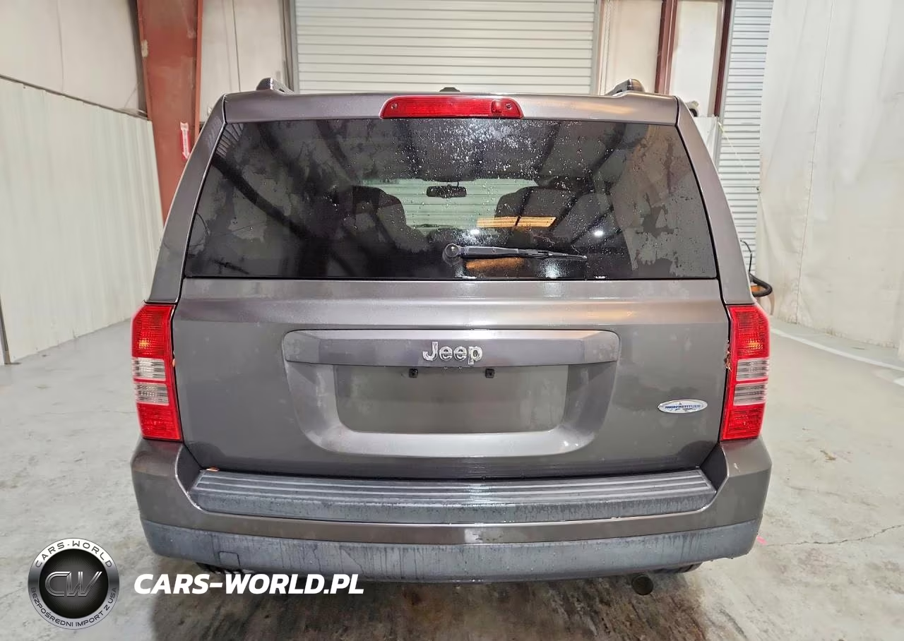 2015 Jeep Patriot Latitude VIN:1C4NJPFA4FD220206 - 6