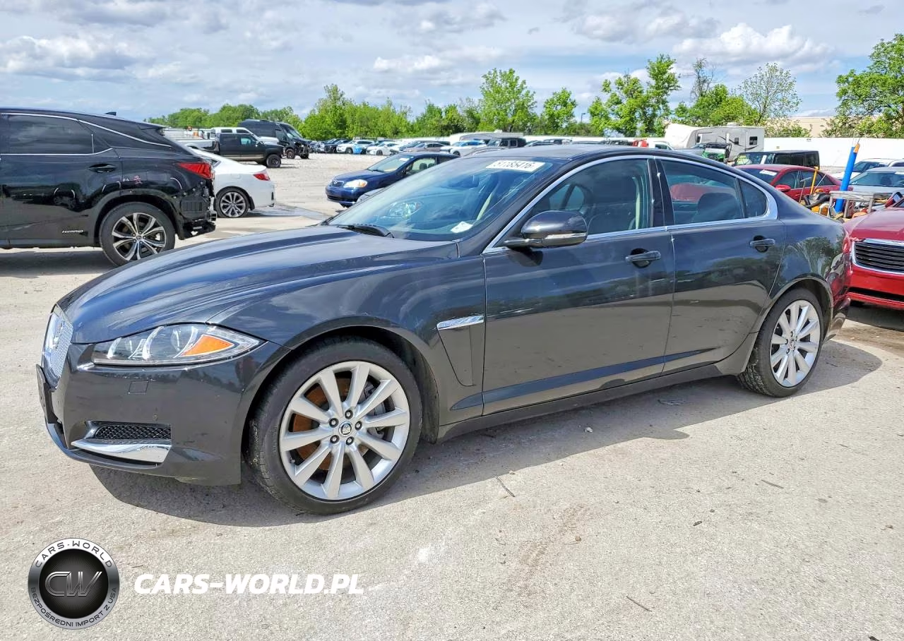 2013 Jaguar Xf