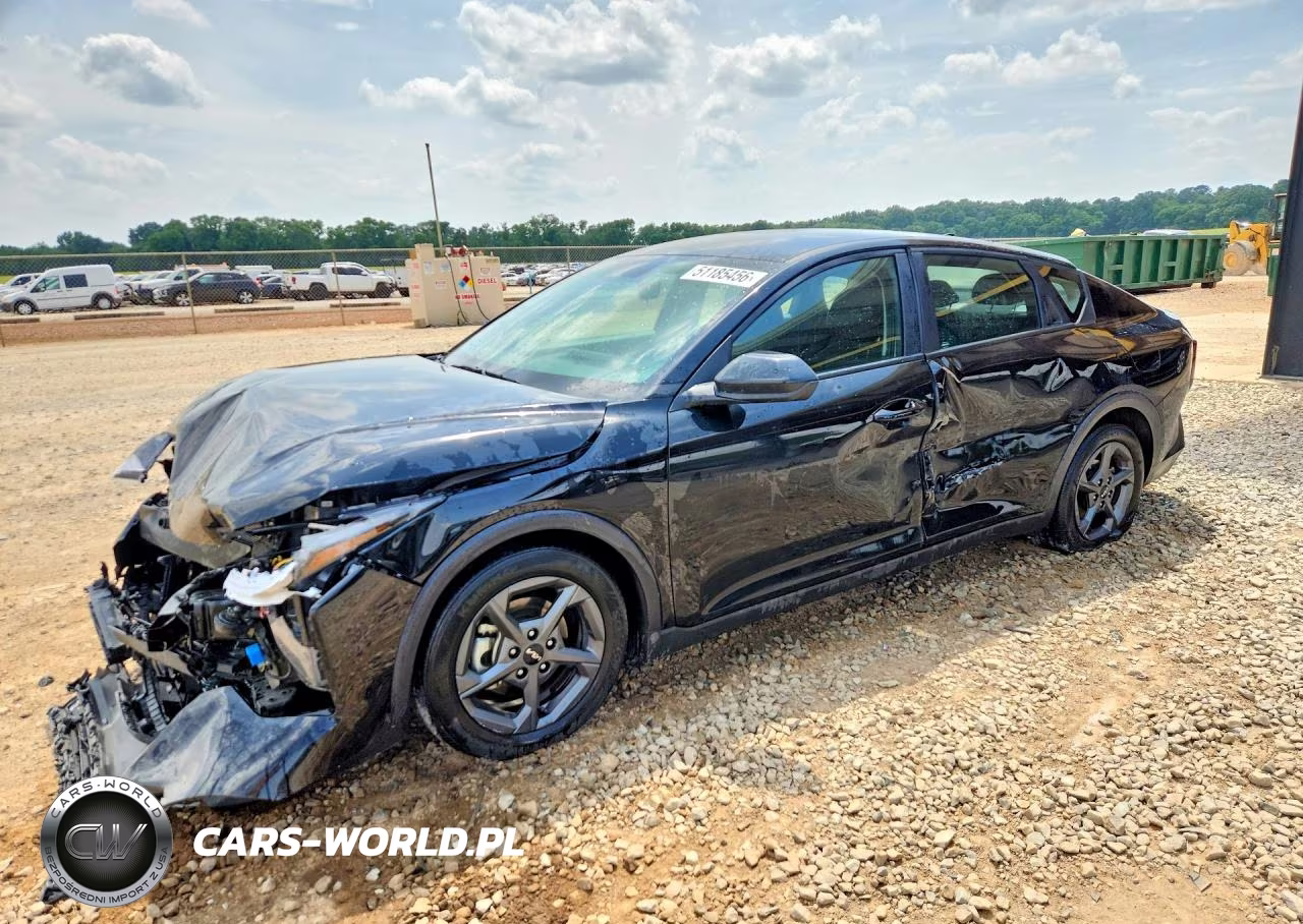 2025 Kia K4 Lxs VIN:3KPFT4DE0SE030625 - 1