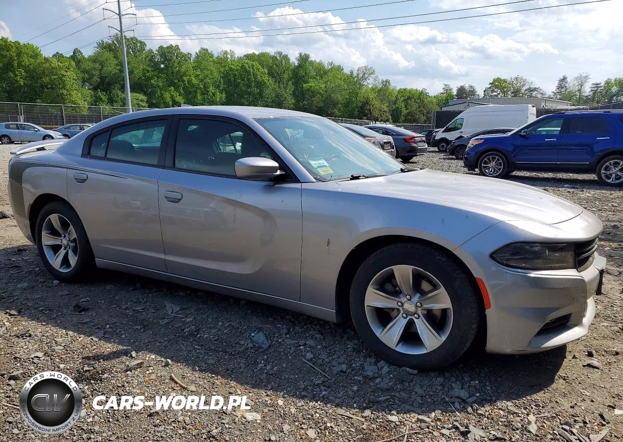 2016 Dodge Charger Sxt VIN:2C3CDXHG0GH313054 - 4