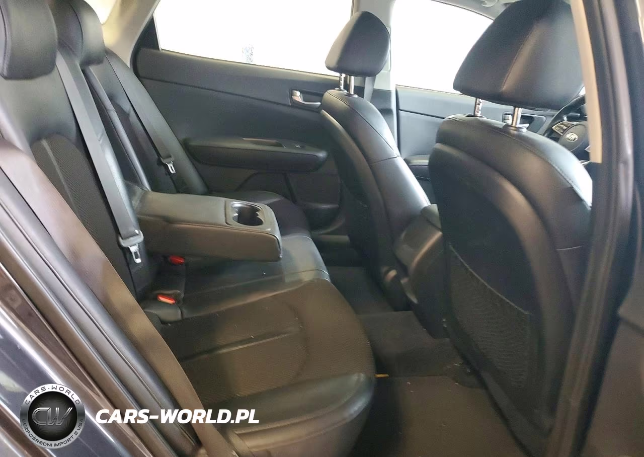 2019 Kia Optima S VIN:5XXGT4L39KG285138 - 10