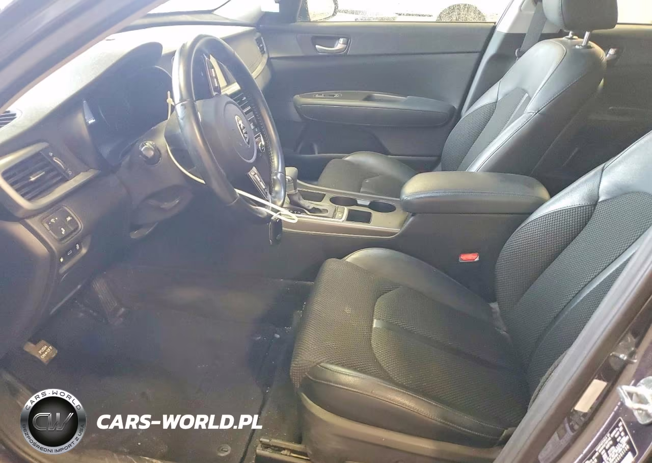2019 Kia Optima S VIN:5XXGT4L39KG285138 - 7