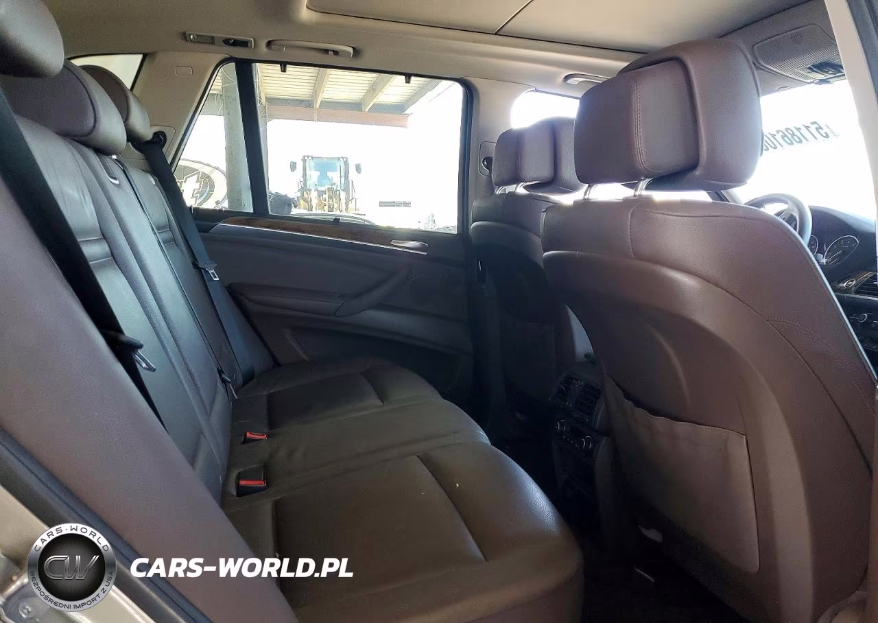 2011 BMW X5 xDrive35I VIN:5UXZV4C54BL738911 - 10