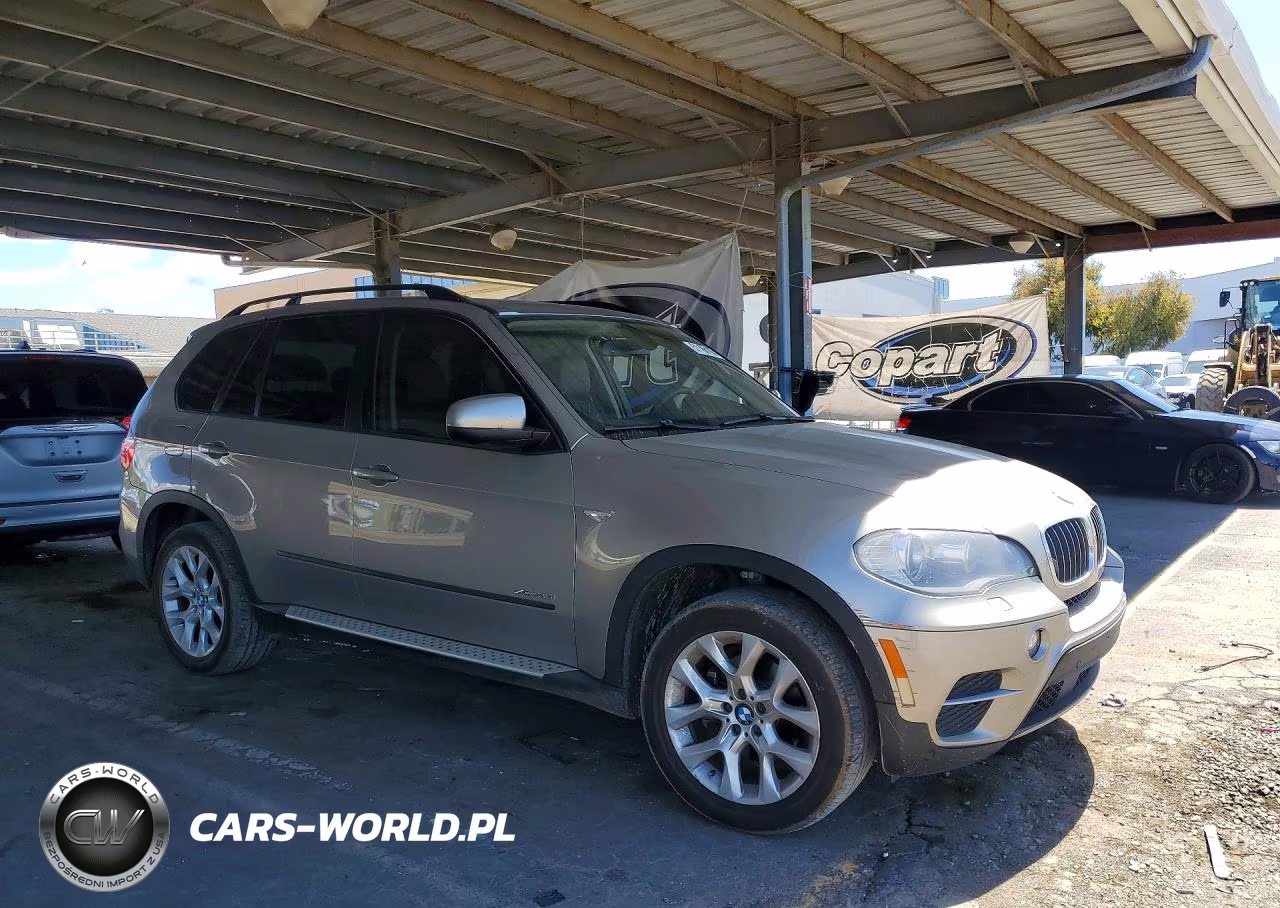 2011 BMW X5 xDrive35I VIN:5UXZV4C54BL738911 - 4