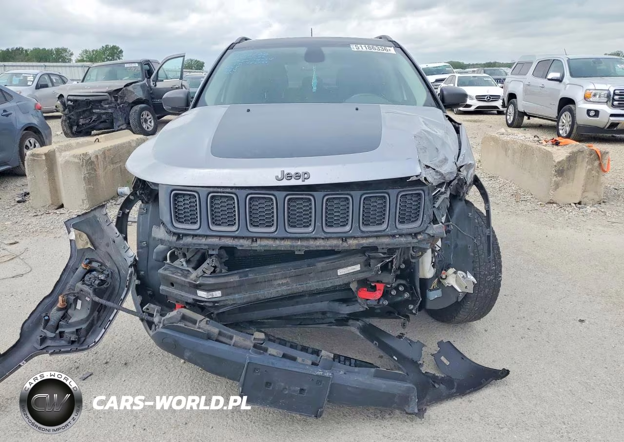 2018 Jeep Compass Trailhawk VIN:3C4NJDDB3JT485793 - 5