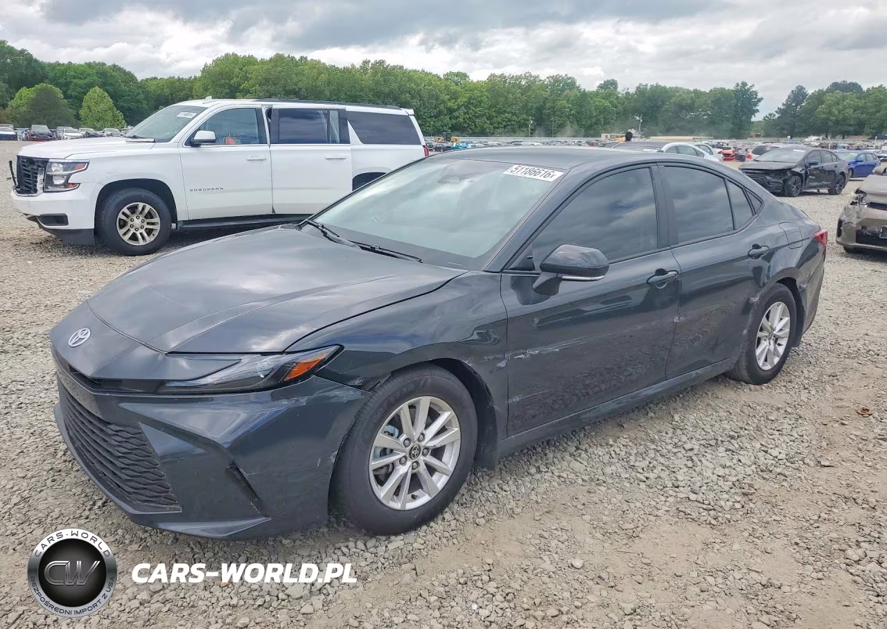 2025 Toyota Camry Le – zdjęcie 1 z 12