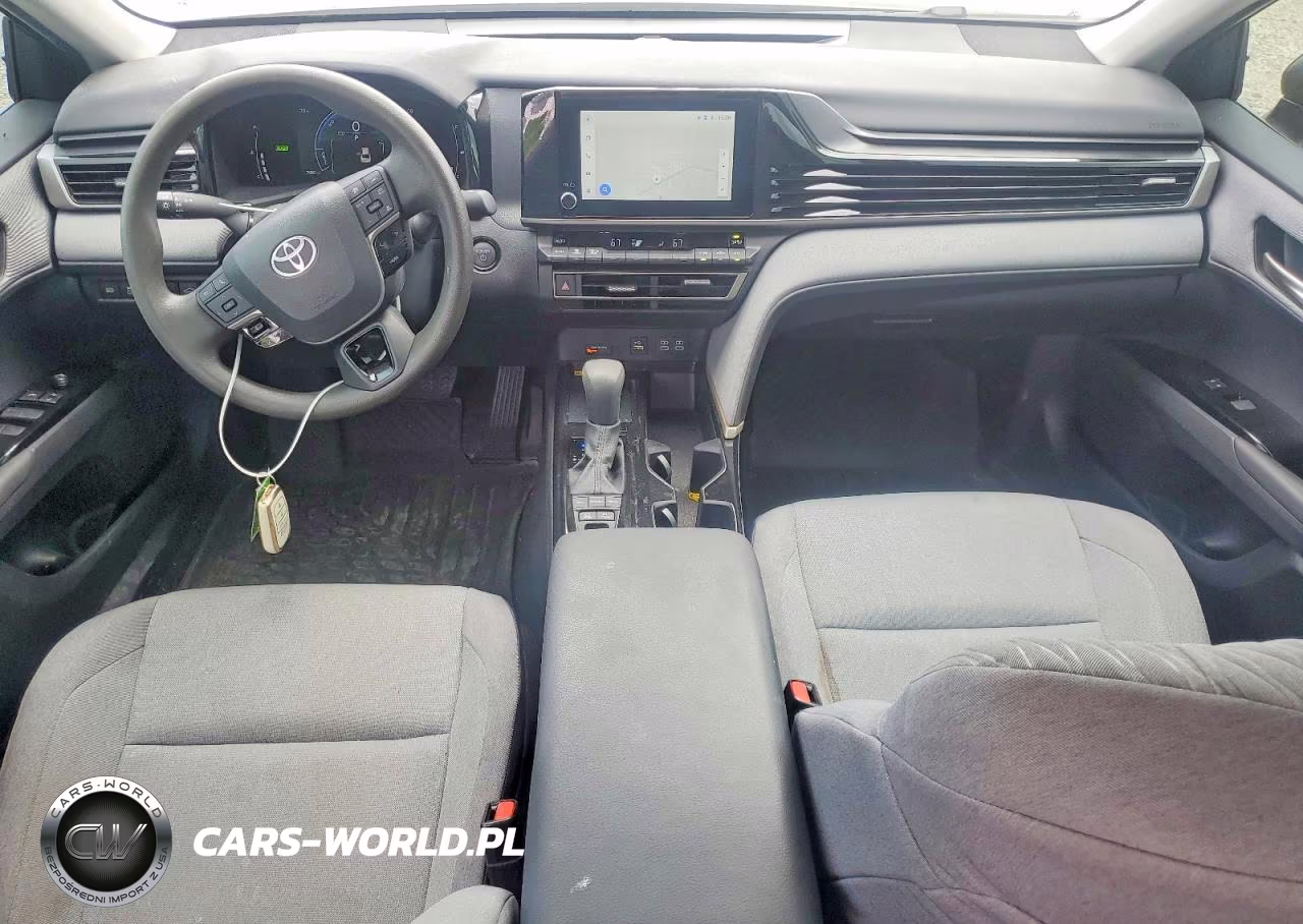 2025 Toyota Camry Le VIN:4T1DAACK8SU563760 - 8