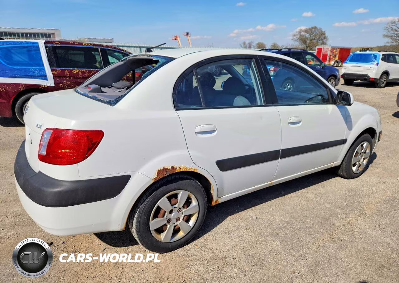 2006 Kia Rio Base VIN:KNADE123X66118477 - 3