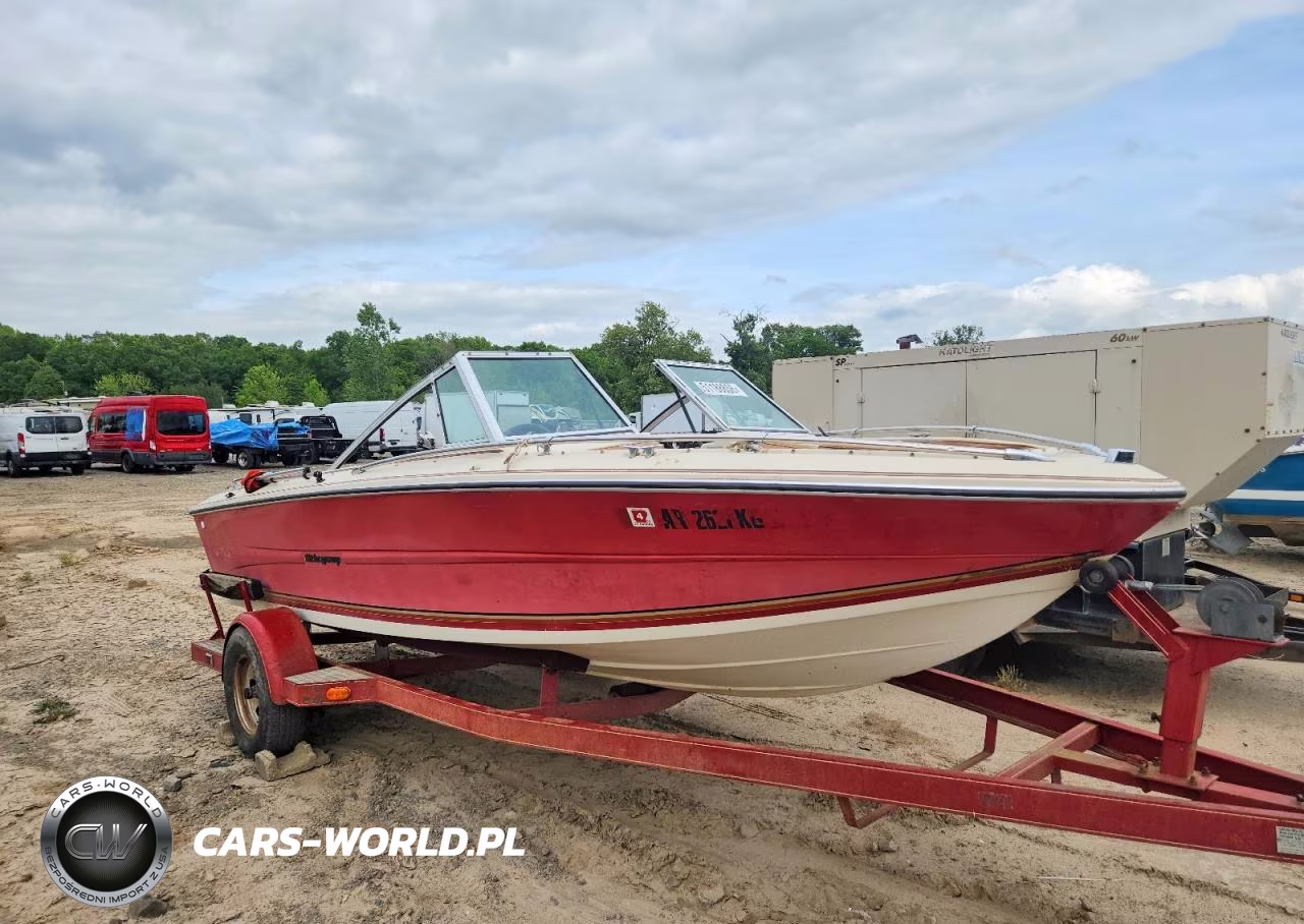 1986 Stingray Trailer