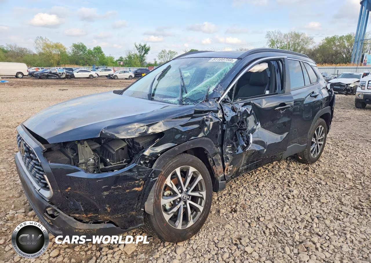 2025 Toyota Corolla Cross Xle – zdjęcie 1 z 12