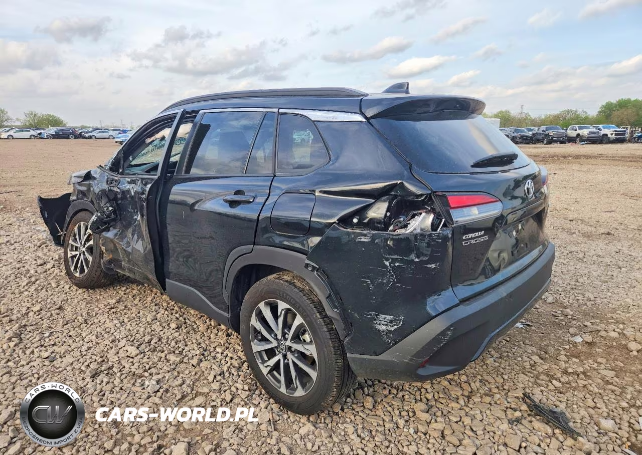 2025 Toyota Corolla Cross Xle VIN:7MUDAABG9SV130816 - 2