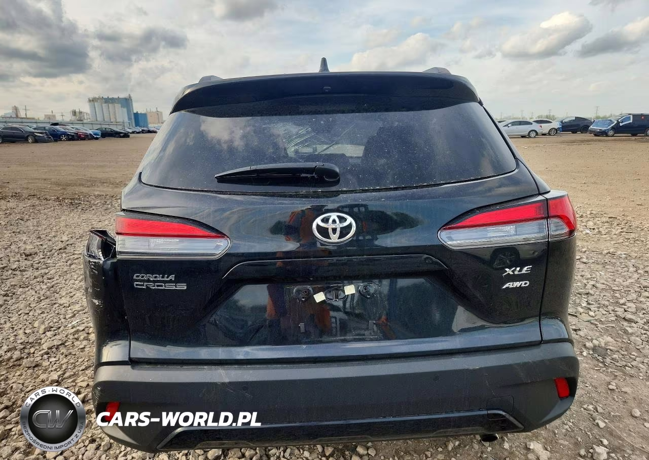 2025 Toyota Corolla Cross Xle VIN:7MUDAABG9SV130816 - 6