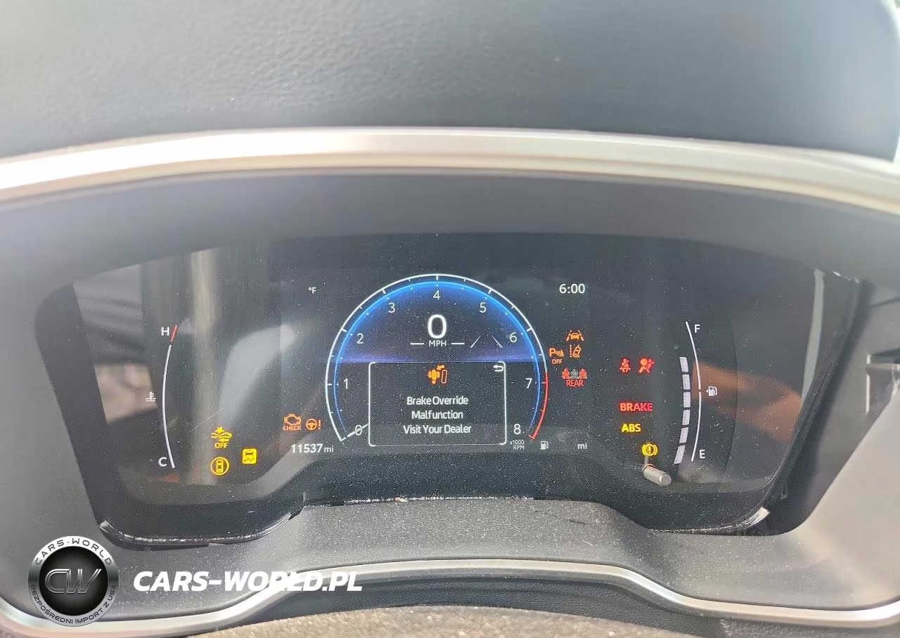 2025 Toyota Corolla Cross Xle VIN:7MUDAABG9SV130816 - 9