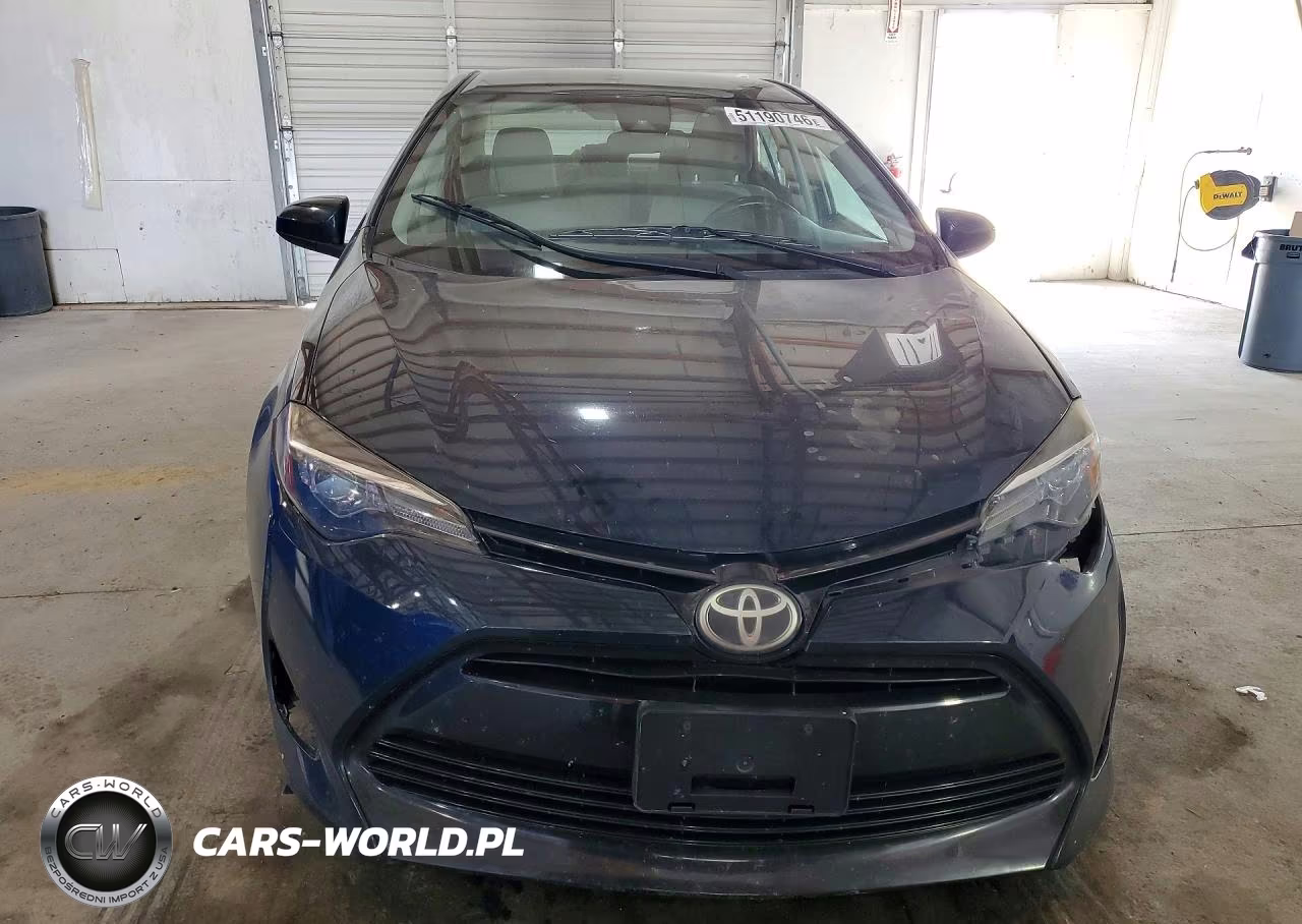 2017 Toyota Corolla Le VIN:2T1BURHE1HC941153 - 5