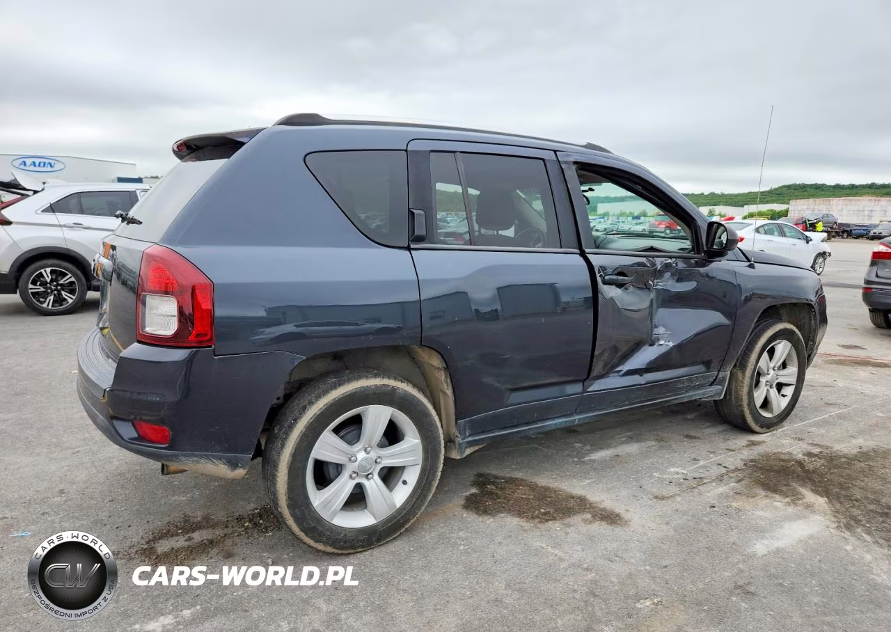 2014 Jeep Compass Sport VIN:1C4NJCBA8ED725663 - 3