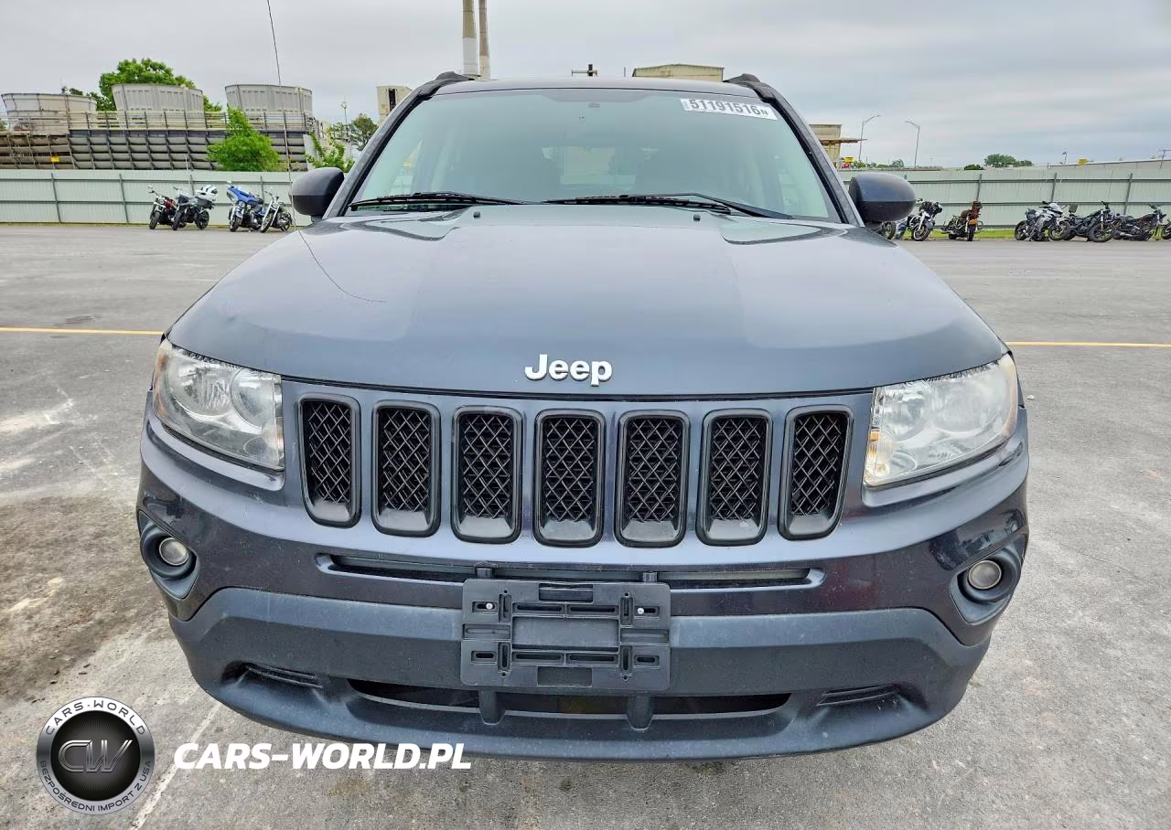 2014 Jeep Compass Sport VIN:1C4NJCBA8ED725663 - 5